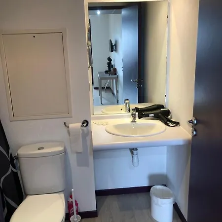 Apartman 100 M Gare - 4 Places Avec Balcon 10mn Sanctuaire