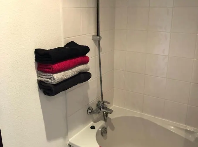 100 M Gare - 4 Places Avec Balcon 10mn Sanctuaire * Lourdes