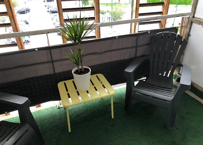 100 M Gare - 4 Places Avec Balcon 10mn Sanctuaire Apartamento