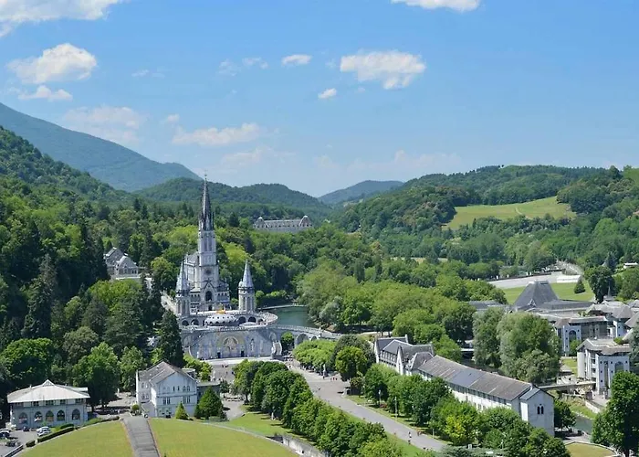 100 M Gare - 4 Places Avec Balcon 10mn Sanctuaire Apartamento